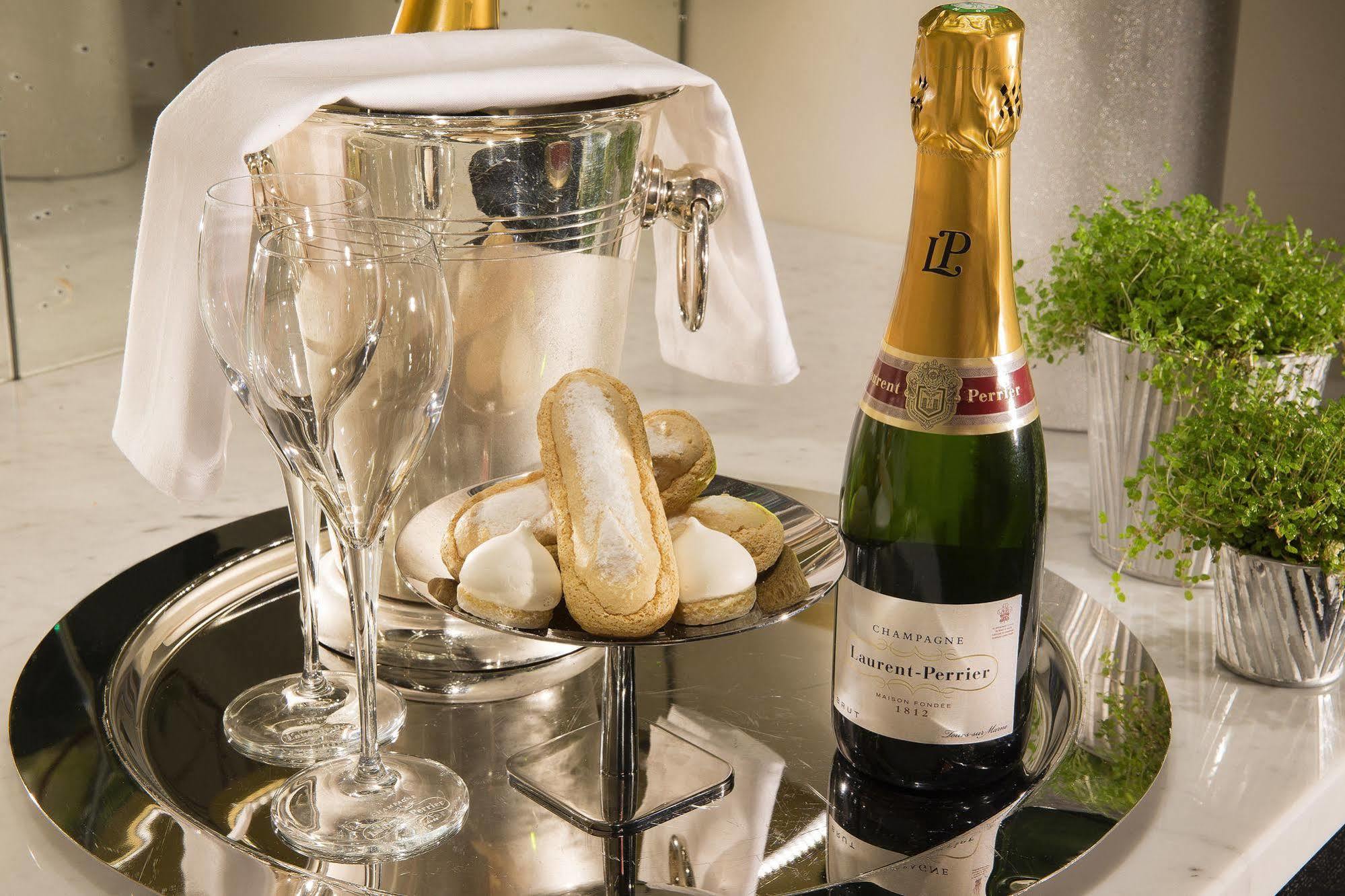 Hotel Le Marianne Paris Ngoại thất bức ảnh